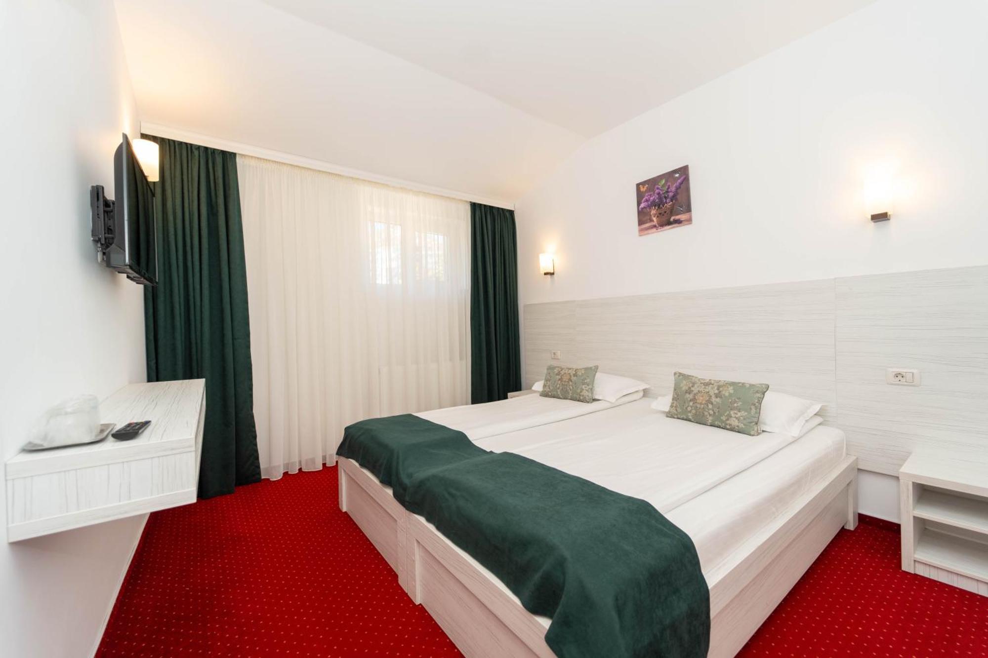 Hotel Cirus Predeal Eksteriør billede
