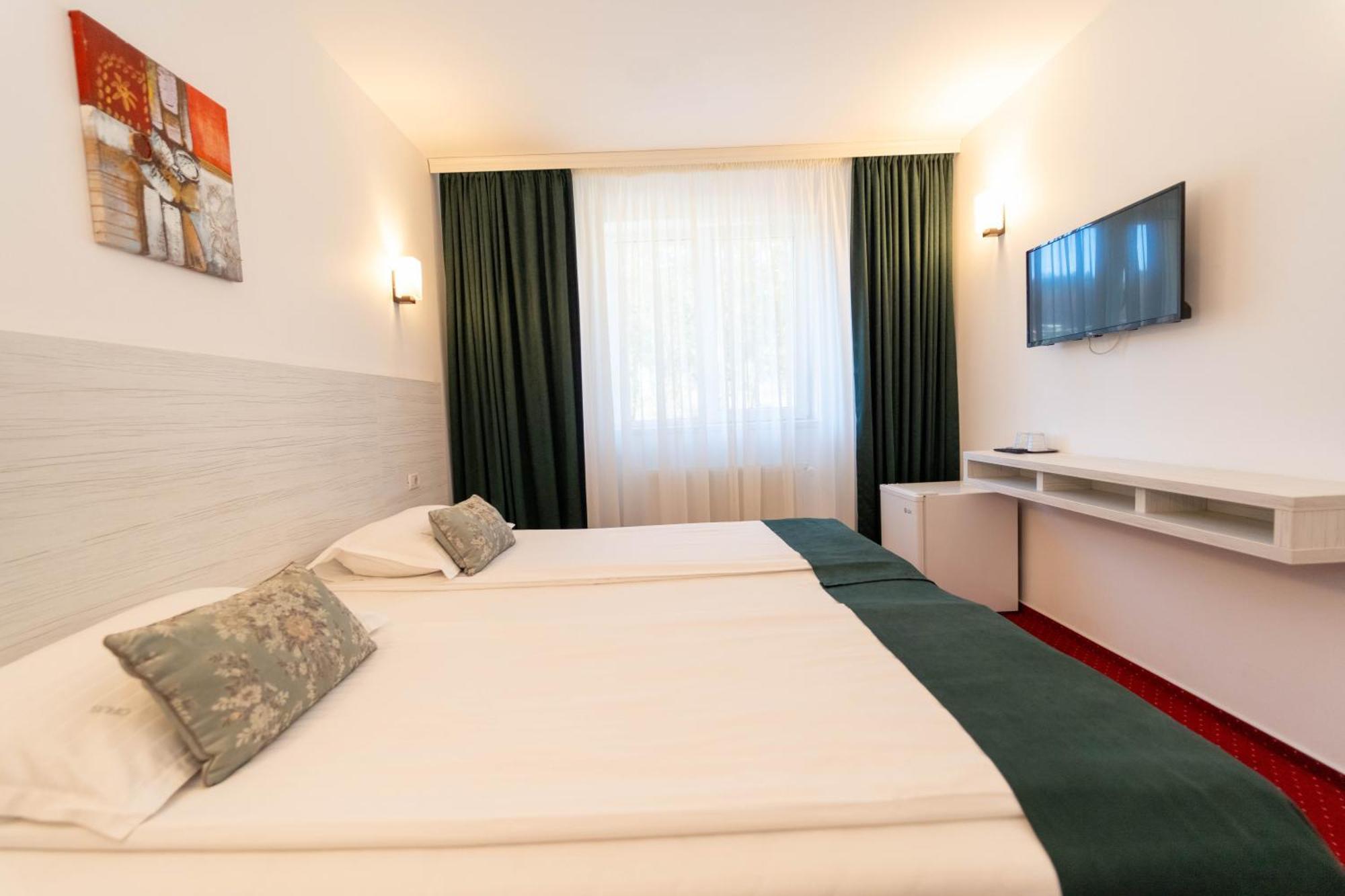 Hotel Cirus Predeal Eksteriør billede
